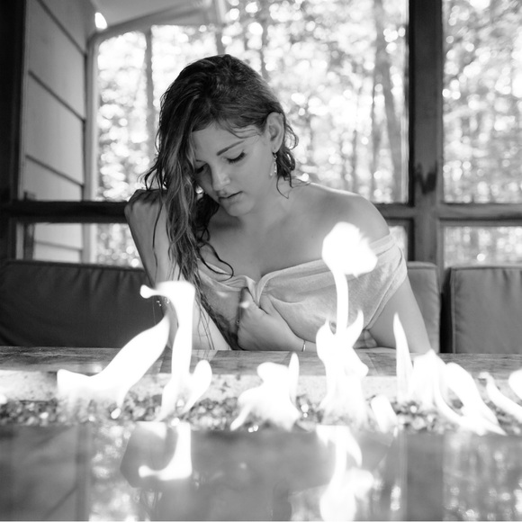 Meet your Posher, Mae - Picture 4 of 4